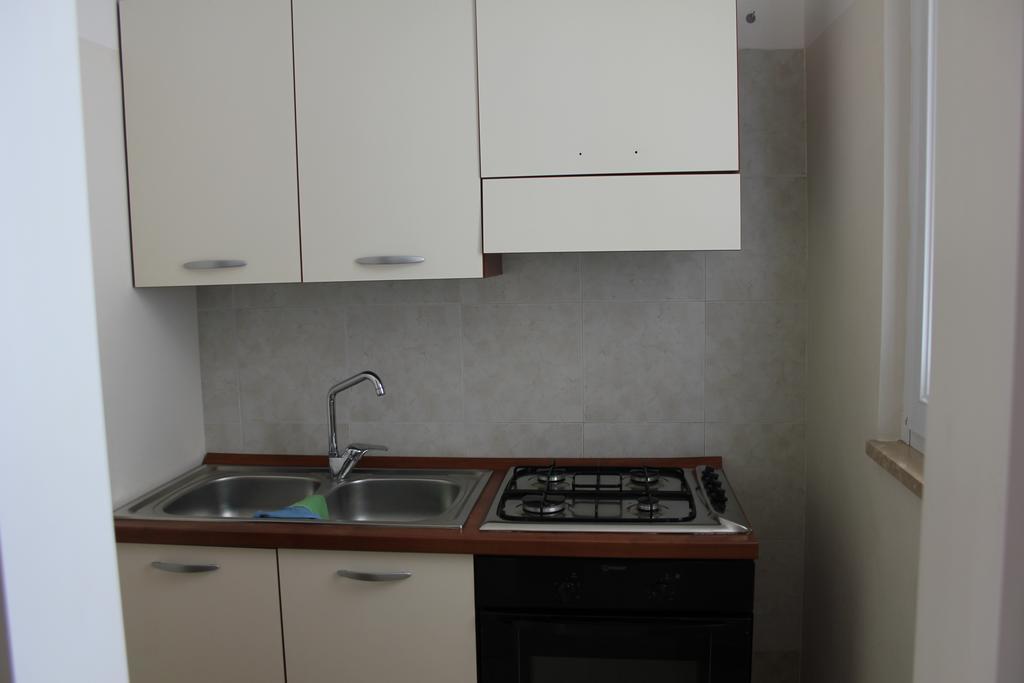 Blumen Bad Beach Apartman Metaponto Szoba fotó