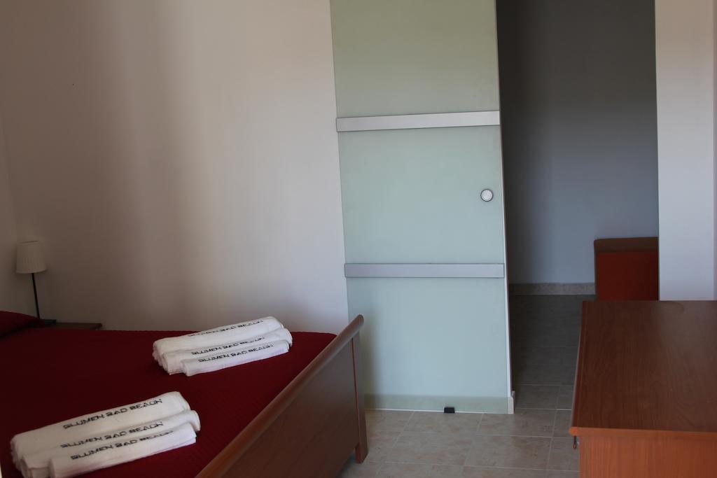 Blumen Bad Beach Apartman Metaponto Szoba fotó