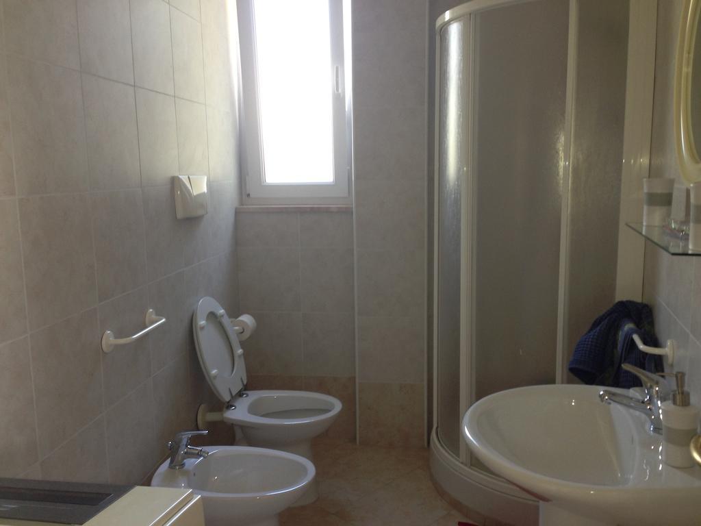 Blumen Bad Beach Apartman Metaponto Szoba fotó